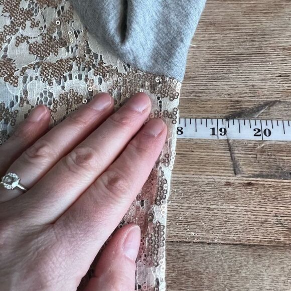 Loft Sequin & Dennis Basso Lace overlay sweatshirt Top XS Sweaters Pullover Gray - Picture 5 of 16